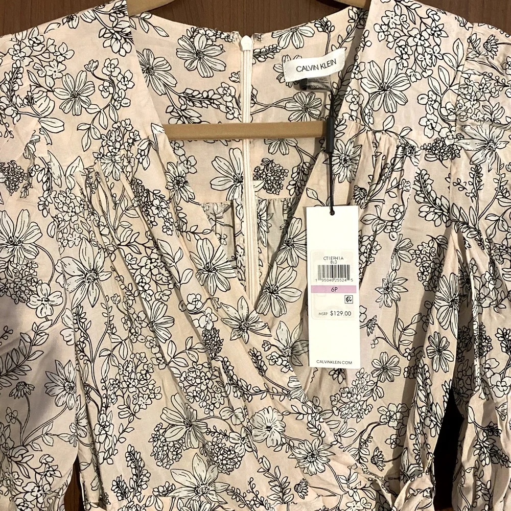 CALVIN KLEIN Petite Printed Faux-Wrap Dress Color Blossom Multi Size 6P - Picture 4 of 5